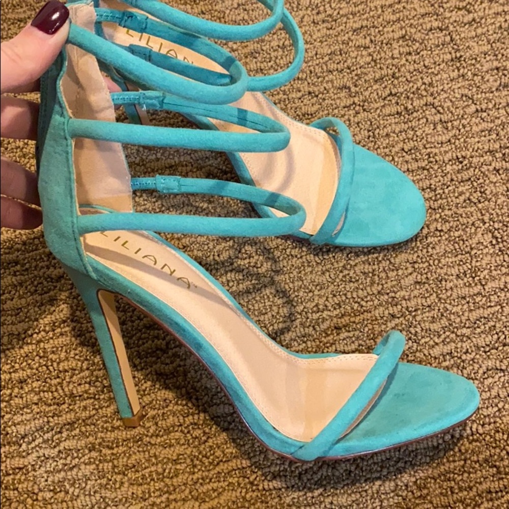 Brand new turquoise heels